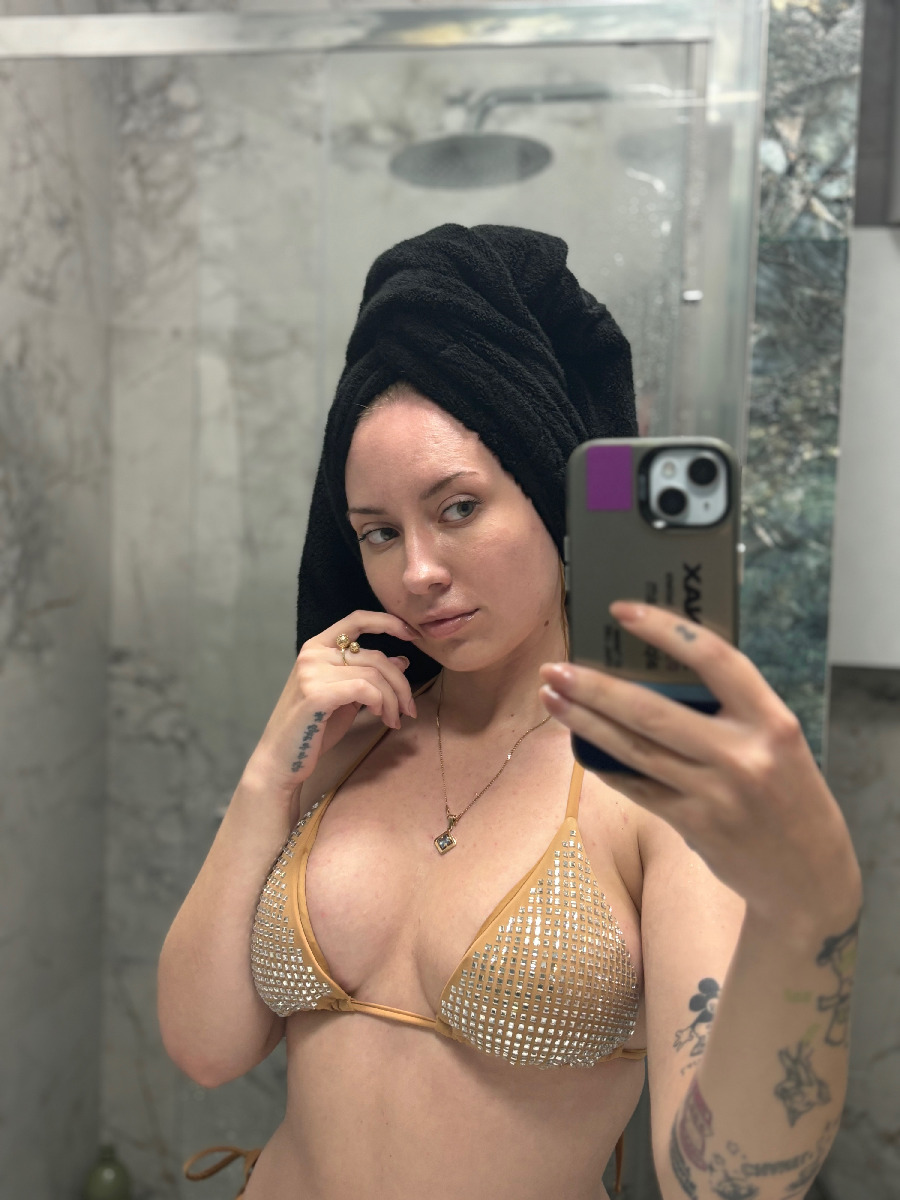 Nude girl KateV in Hama